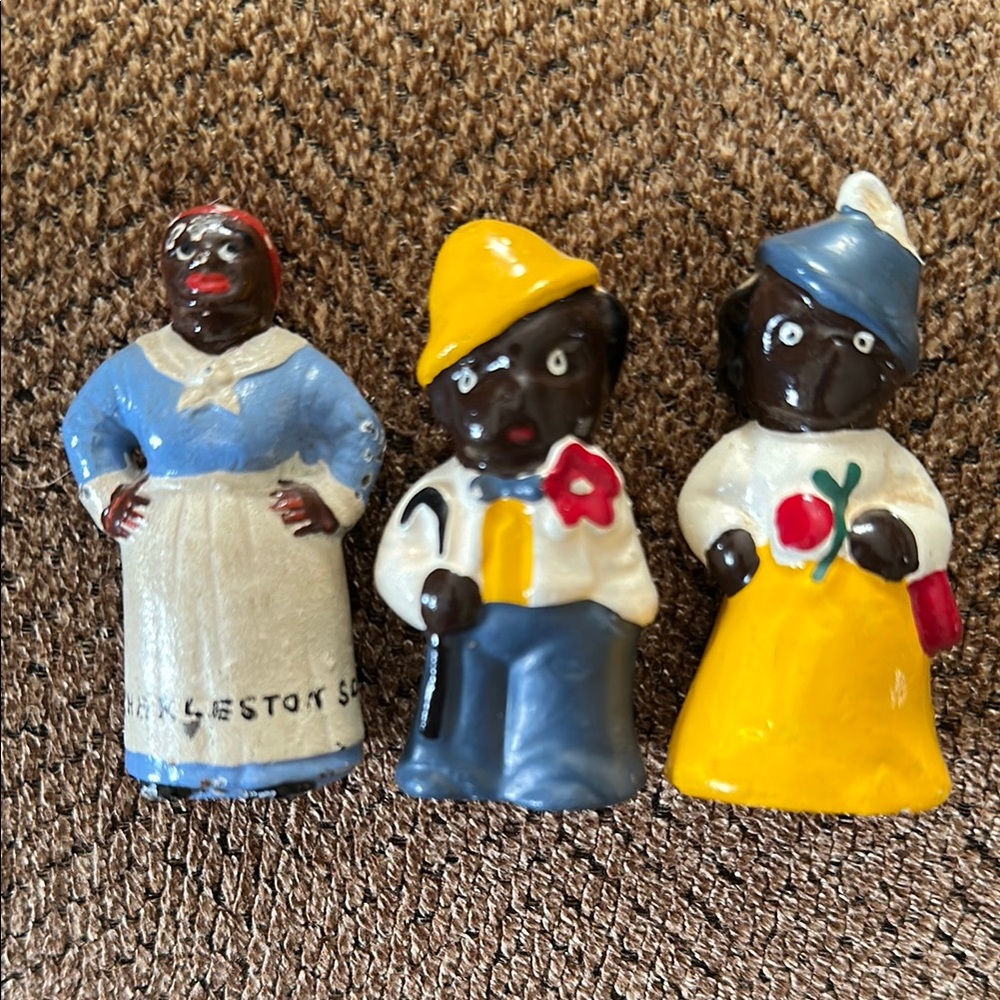 Vintage African American mini figurines (3) in lot